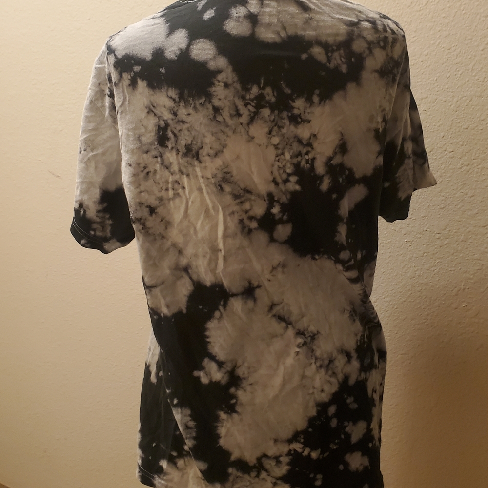 Wu-Tang Black and White Tie-Dye Tee - Picture 3 of 4